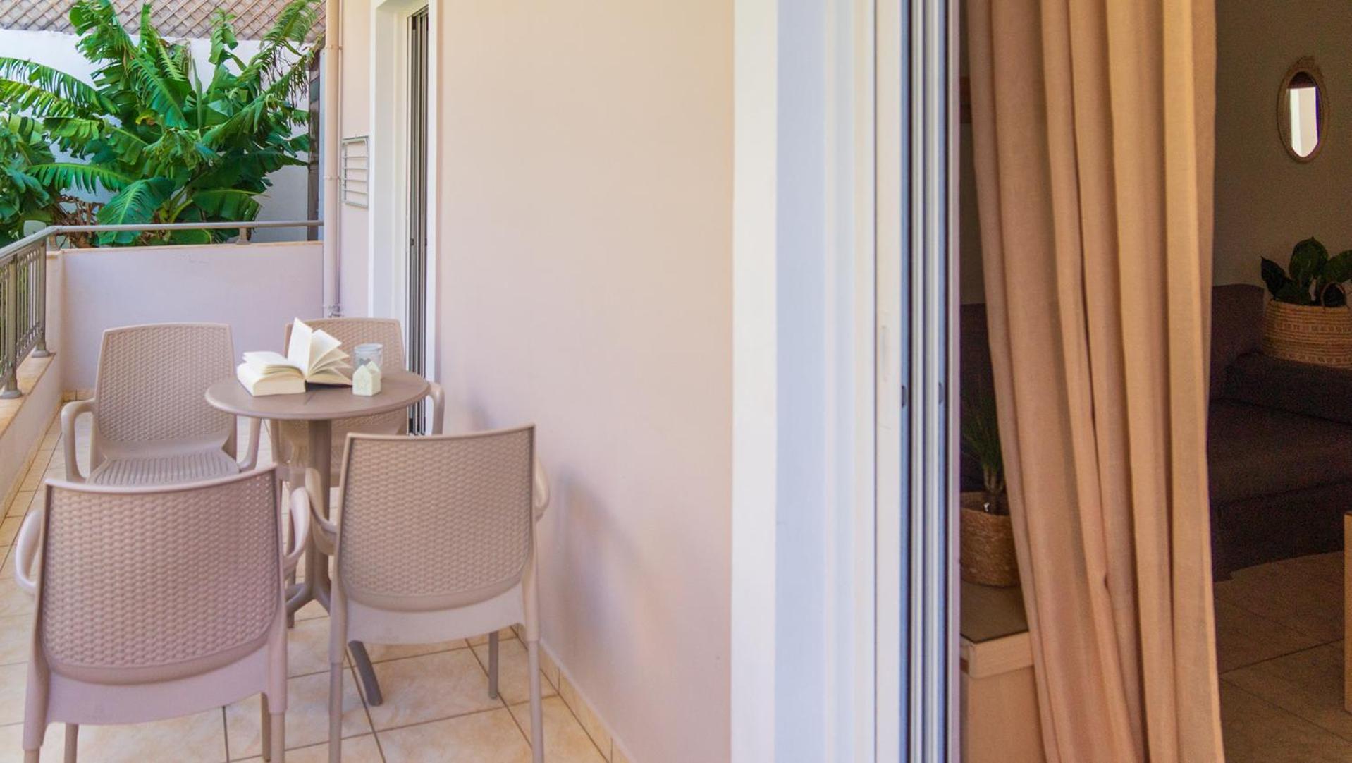 Vakakis-me Apartament